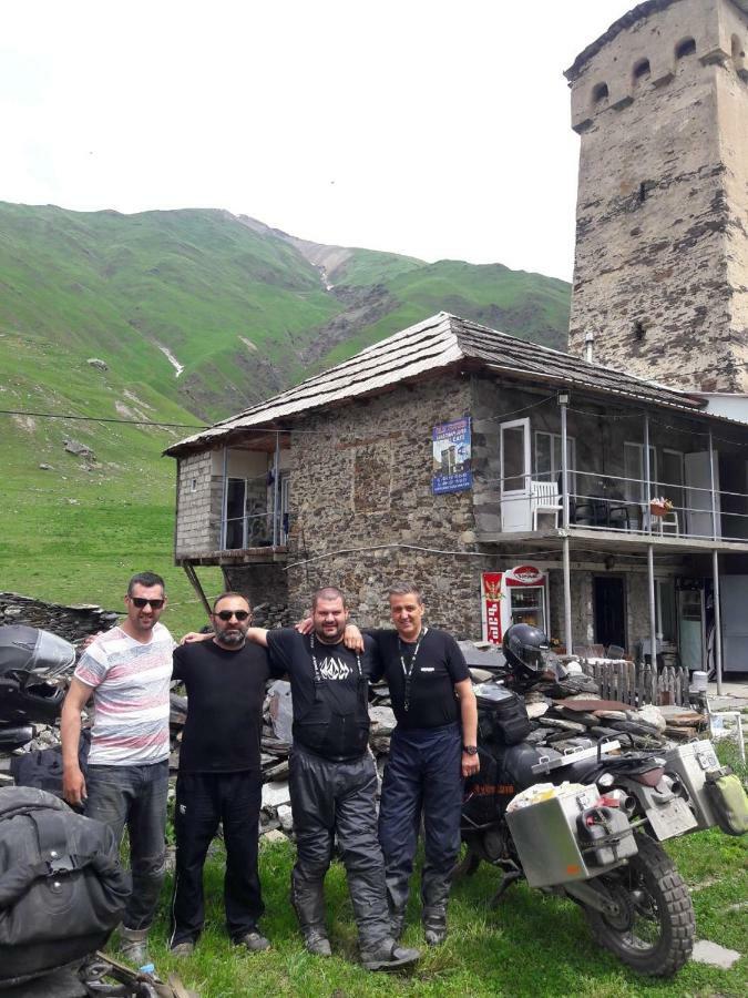 Old Tower Guesthouse - Kafe Ushguli Exterior photo